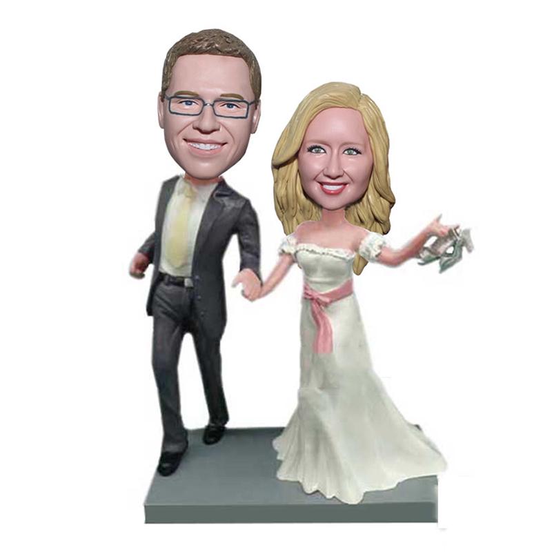 Custom Bride And Groom Runing Bobblehead Wedding Toppers
