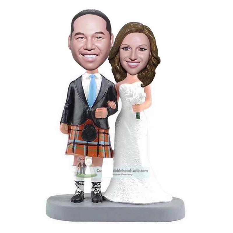 Affordable Custom Bobble Head For Wedding Cake