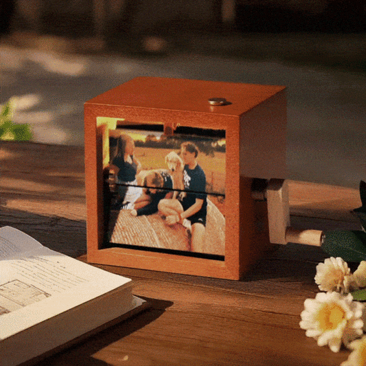 Mechanical Flipbook Frame for Custom Photos - Hand-Turned Animation Display with Light, Anniversary Gifts