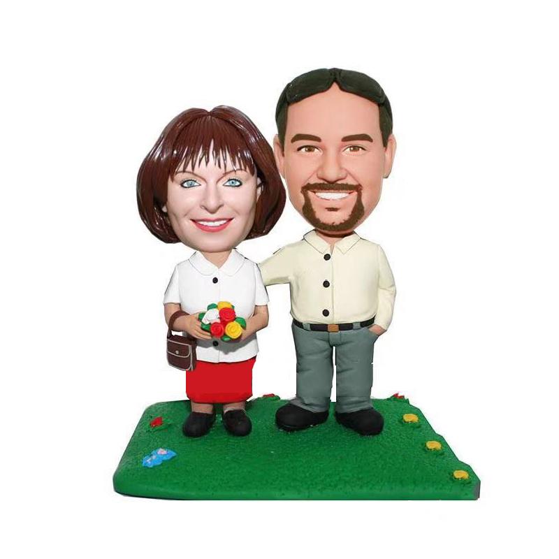 Personalized Figurines Couple Taking Walk In Park Thanksgiving Gifts